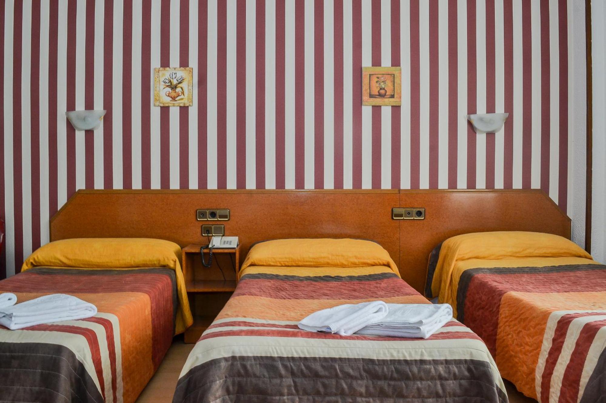 Hostal Cataluna Saragossa Zimmer foto