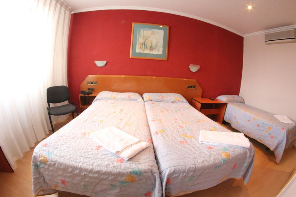 Hostal Cataluna Saragossa Exterior foto